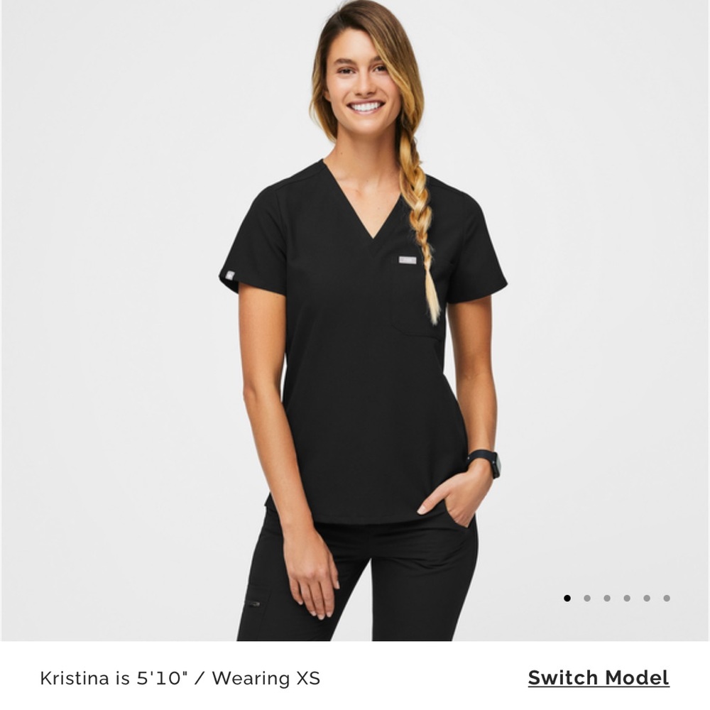 BLACK FIGS ONE POCKET SCRUB TOP BRAND NEW WITH TAGS